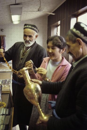 Alaysky Dehqan Bazaar in Tashkent