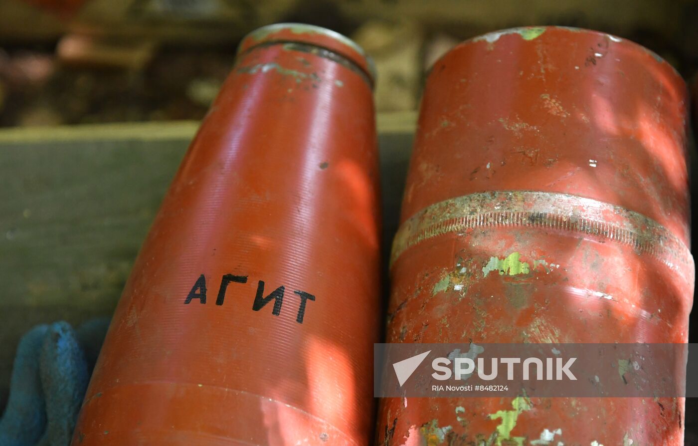 Russia Ukraine Military Operation Leaflet Shells