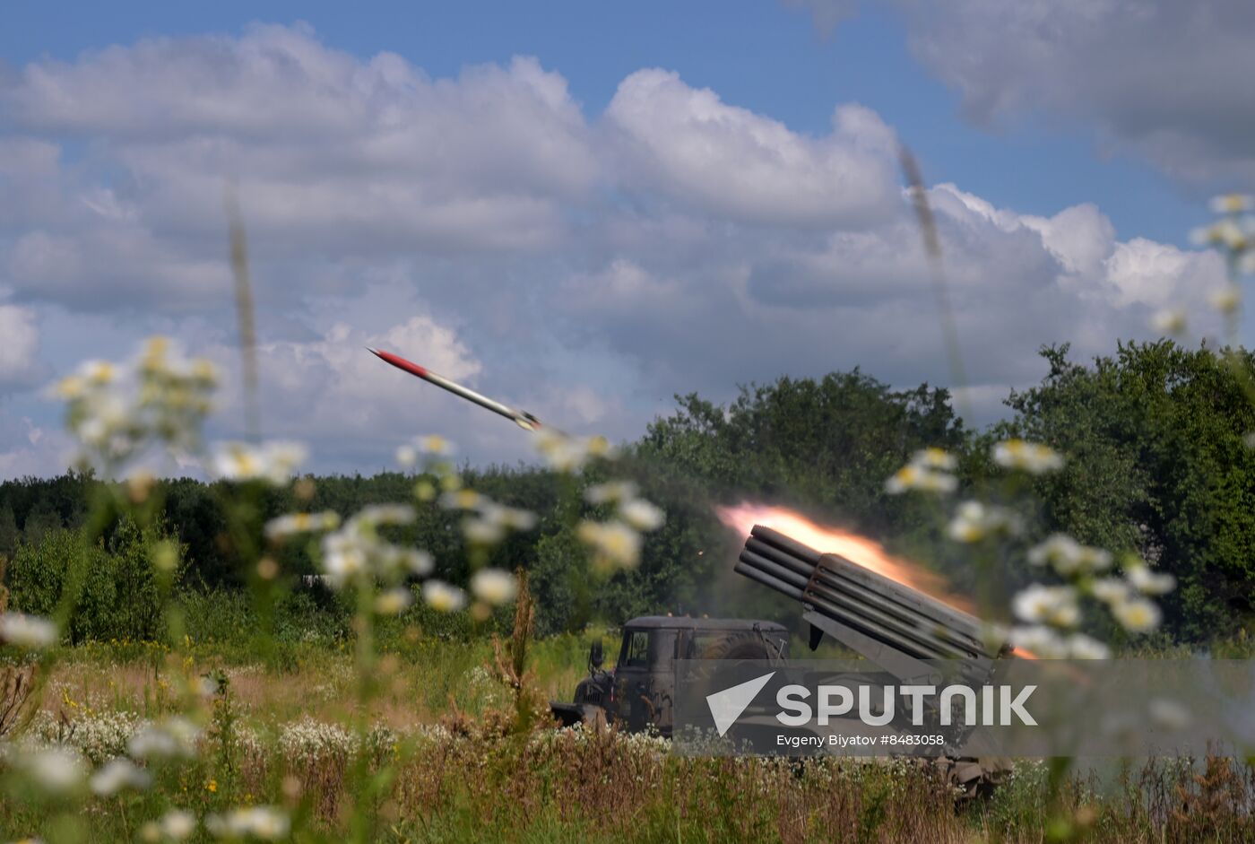 Russia Ukraine Military Operation Leaflet Shells