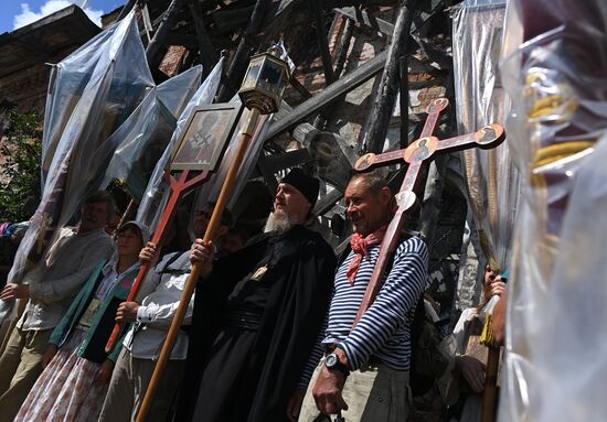 Russia Religion St Irenarchus Pilgrimage