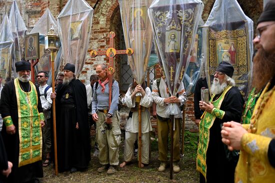 Russia Religion St Irenarchus Pilgrimage