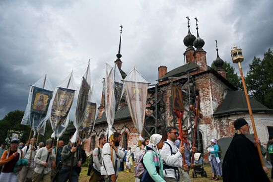 Russia Religion St Irenarchus Pilgrimage