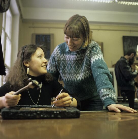 Moscow Higher Industrial and Applied Arts College