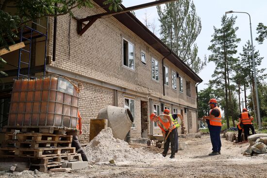 Russia DPR Hospital Restoration