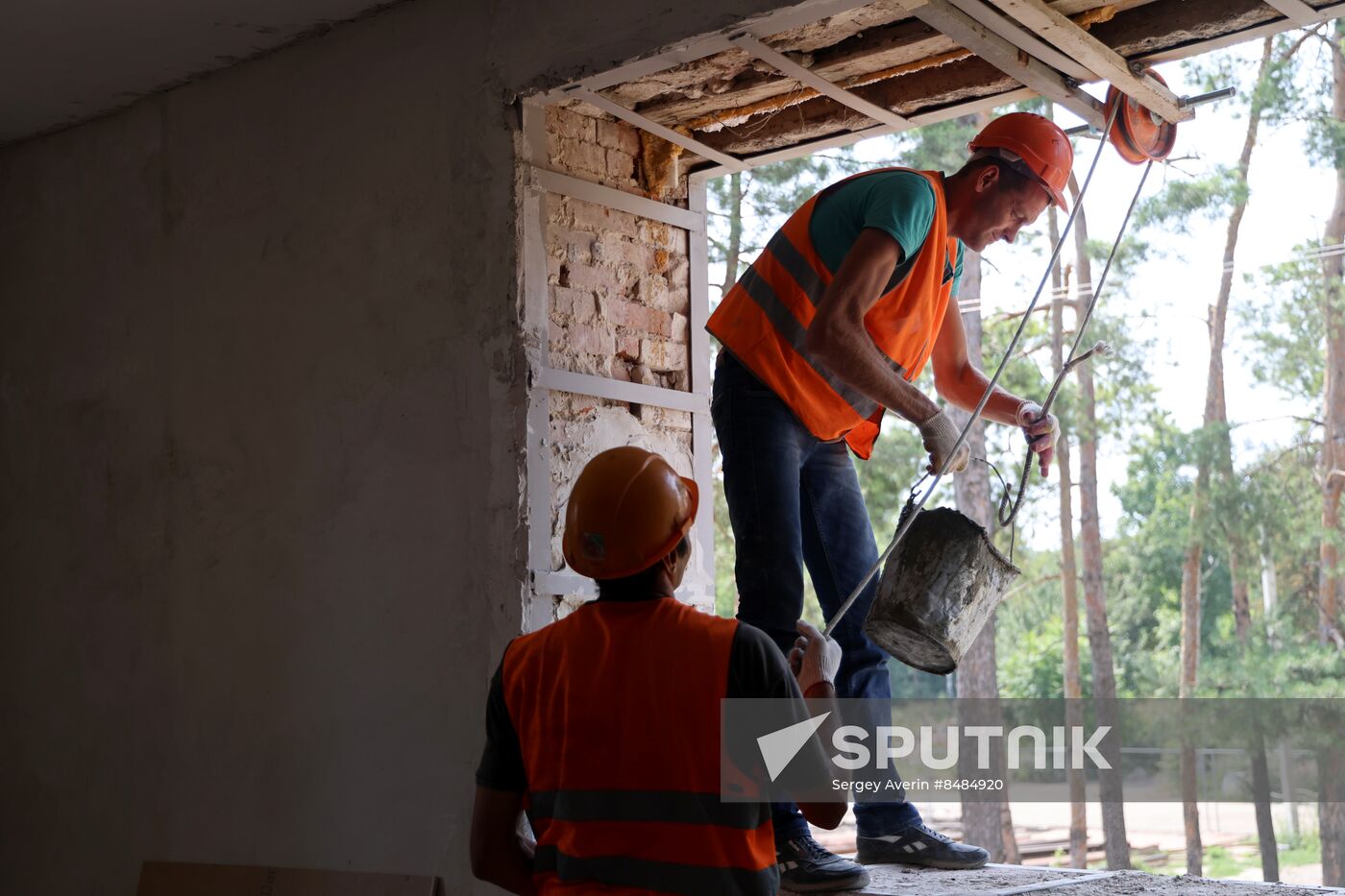 Russia DPR Hospital Restoration