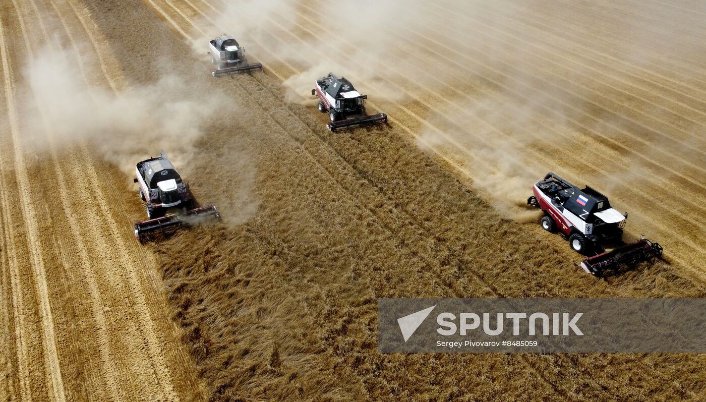 Russia Agriculture Wheat Harvesting