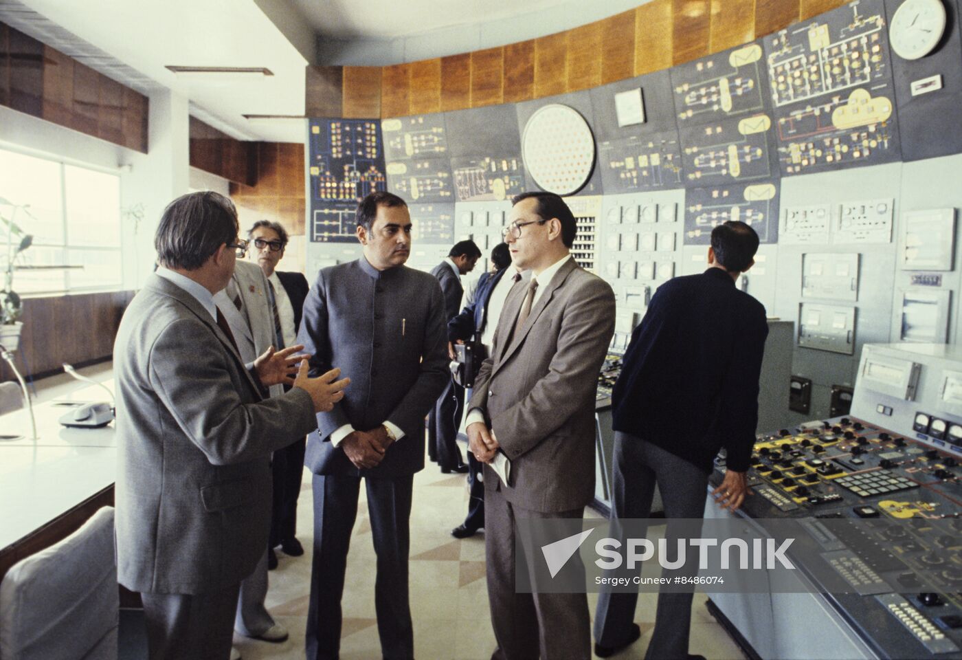 Indian delegation visits USSR