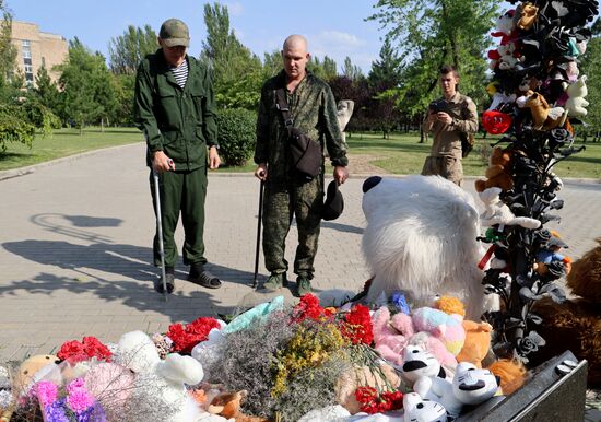 Russia Donbass War Children Victims Day