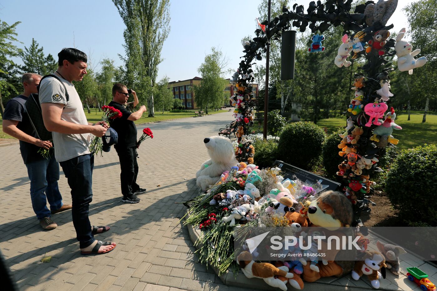Russia Donbass War Children Victims Day