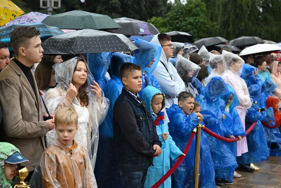 Russia Putin Large Families Parents