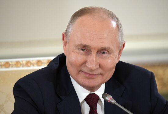 Russia Putin News Conference