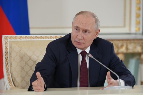 Russia Putin News Conference