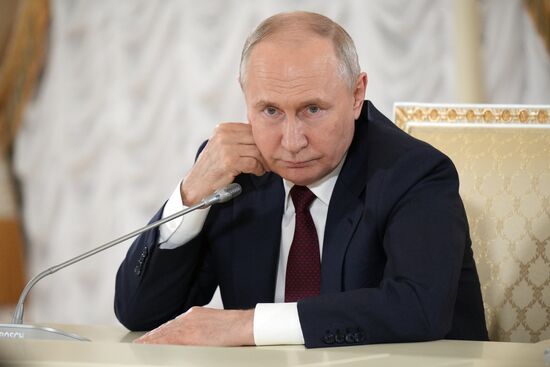 Russia Putin News Conference