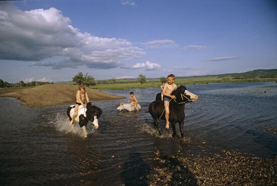 Tulpar equestrian complex