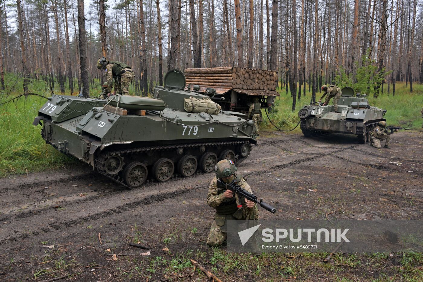 Russia Ukraine Military Operation Logistics Support Units