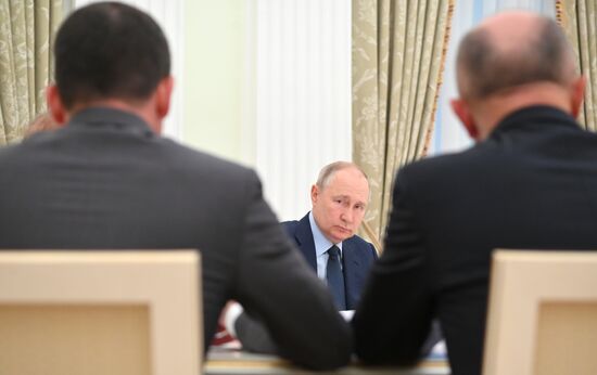 Russia Putin Industry Development