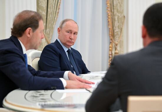 Russia Putin Industry Development