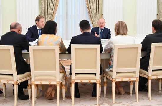 Russia Putin Industry Development