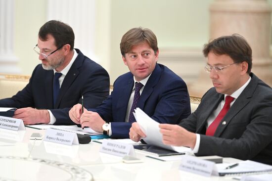 Russia Putin Industry Development