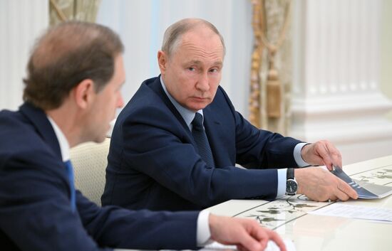 Russia Putin Industry Development