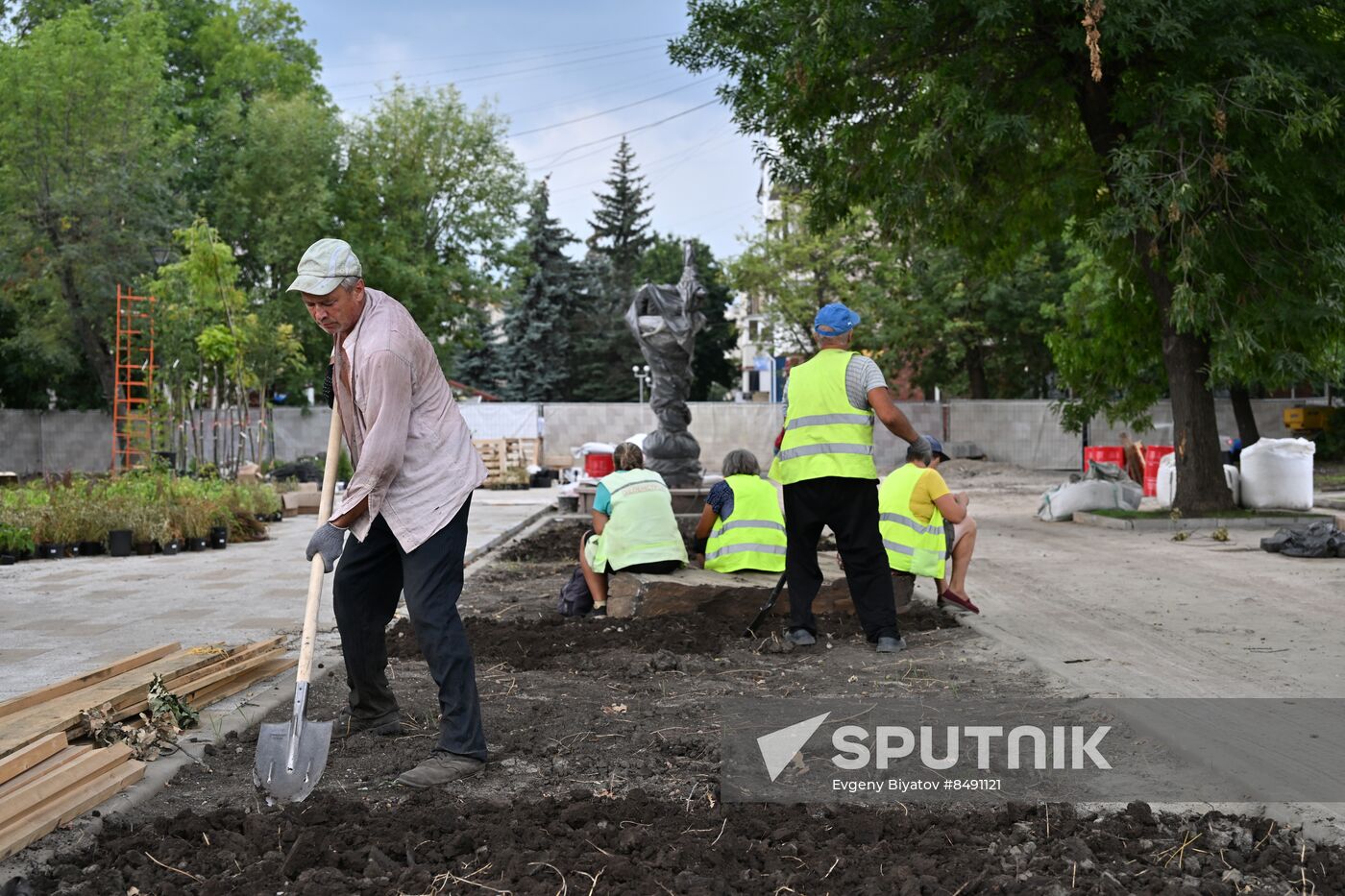 Russia LPR Restoration Works