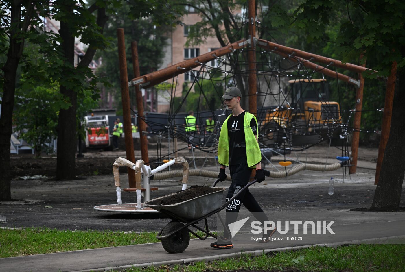 Russia LPR Restoration Works