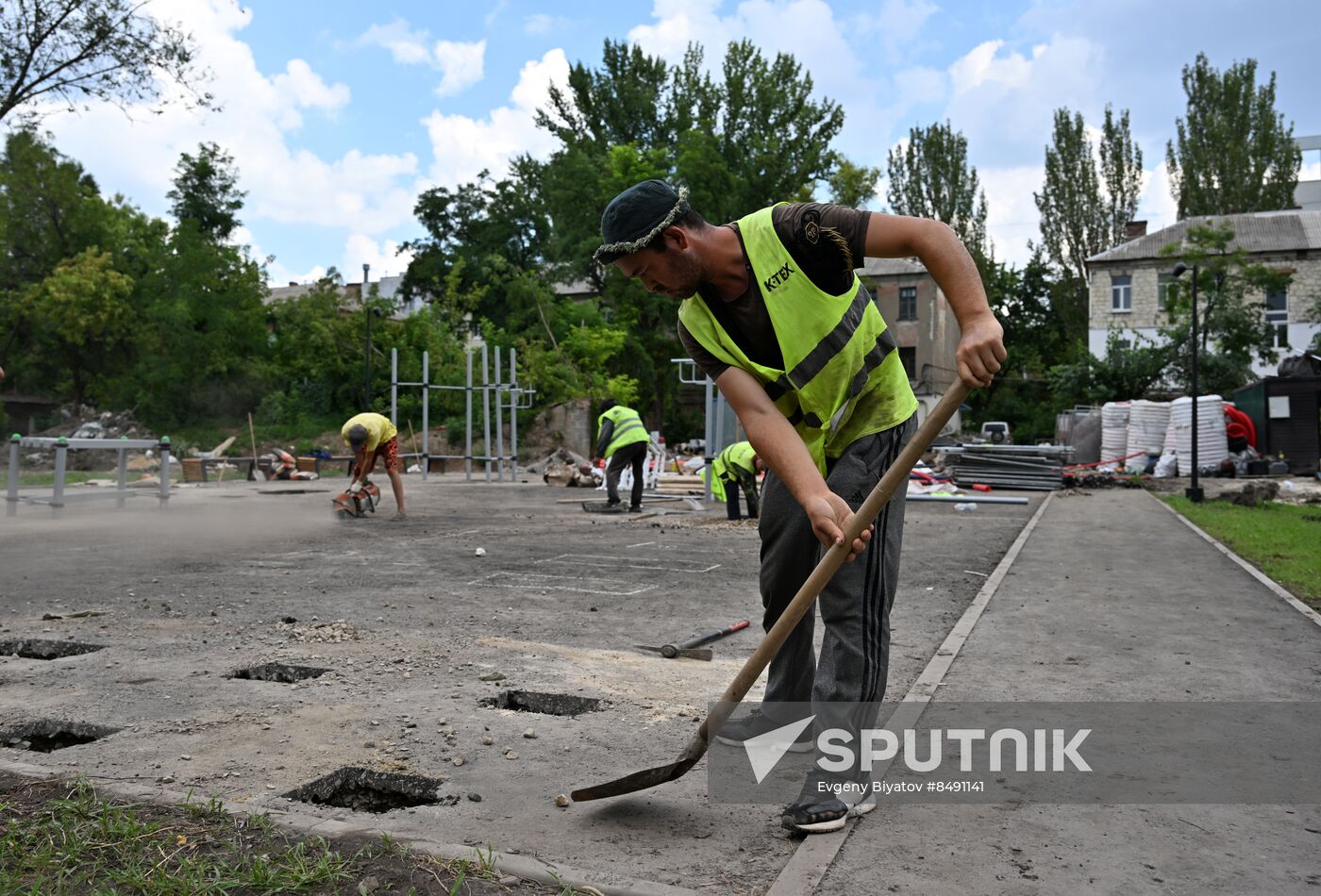 Russia LPR Restoration Works