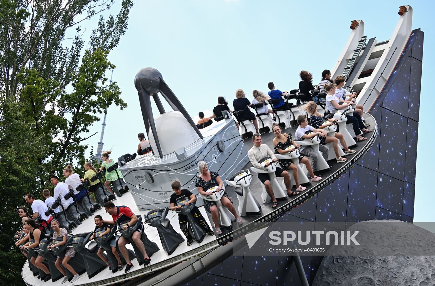 Russia VDNKh Amusement Park