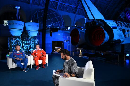 Russia Space Moon Lander