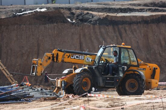 Russia DPR Construction