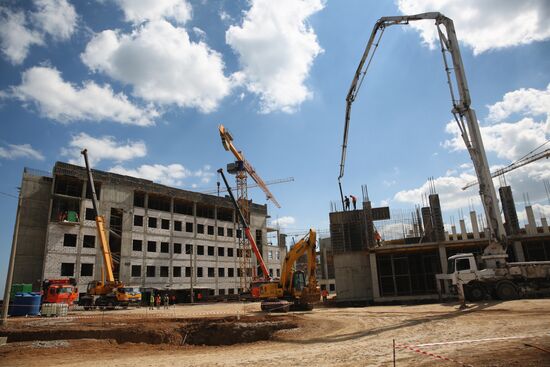 Russia DPR Construction