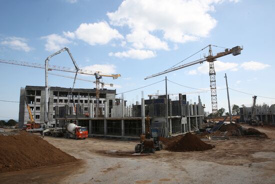 Russia DPR Construction