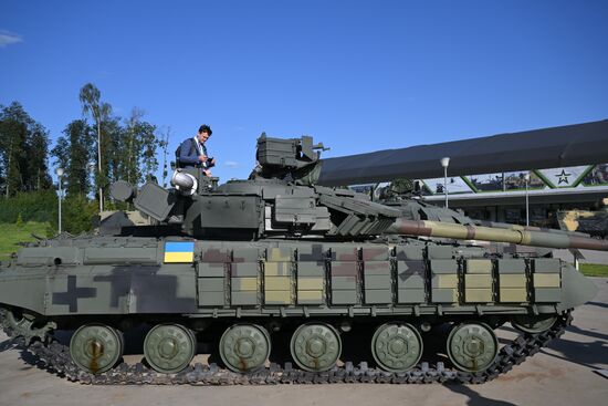 Russia Army Forum Captured Equipment