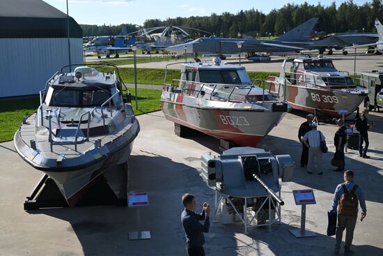 Russia Army Forum Captured Equipment