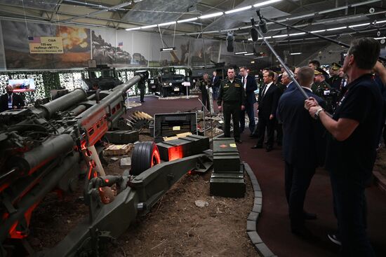 Russia Medvedev Army Forum