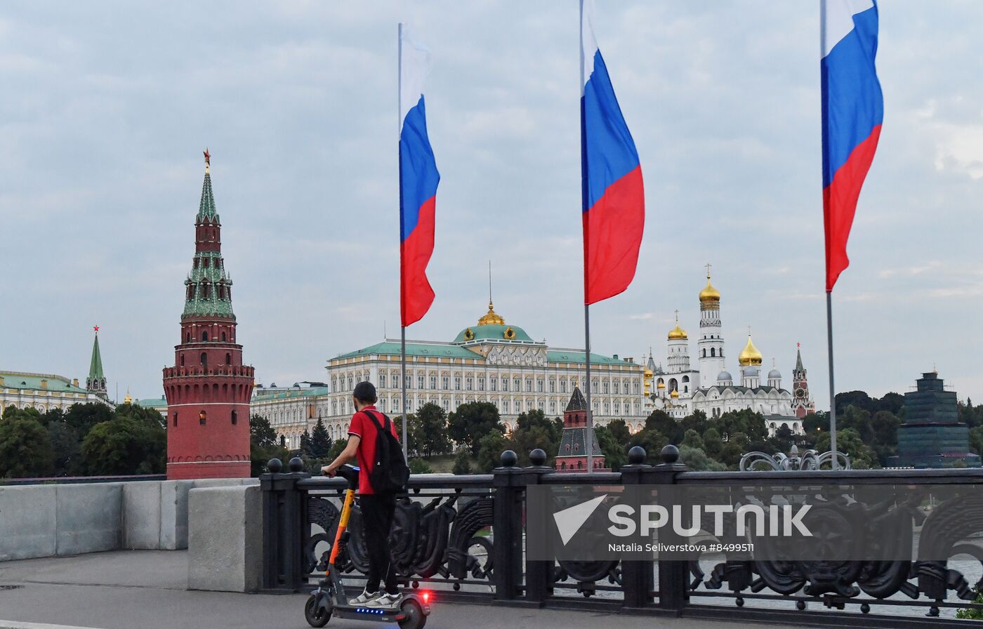 Russia National Flag Day Preparations