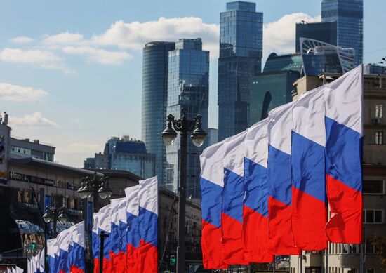 Russia National Flag Day Preparations