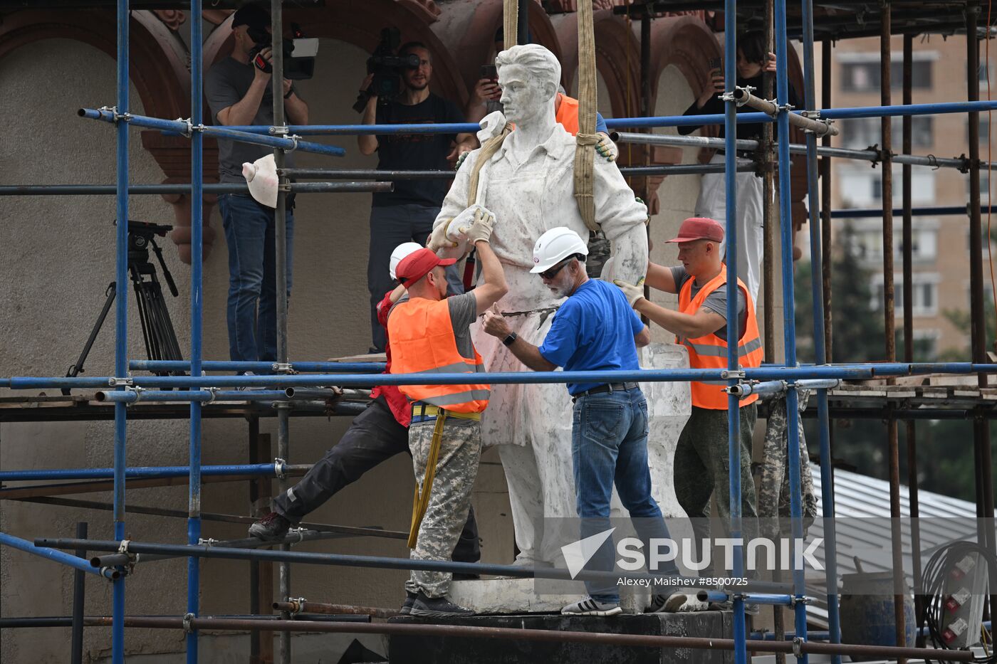 Russia Sculpture Restoration