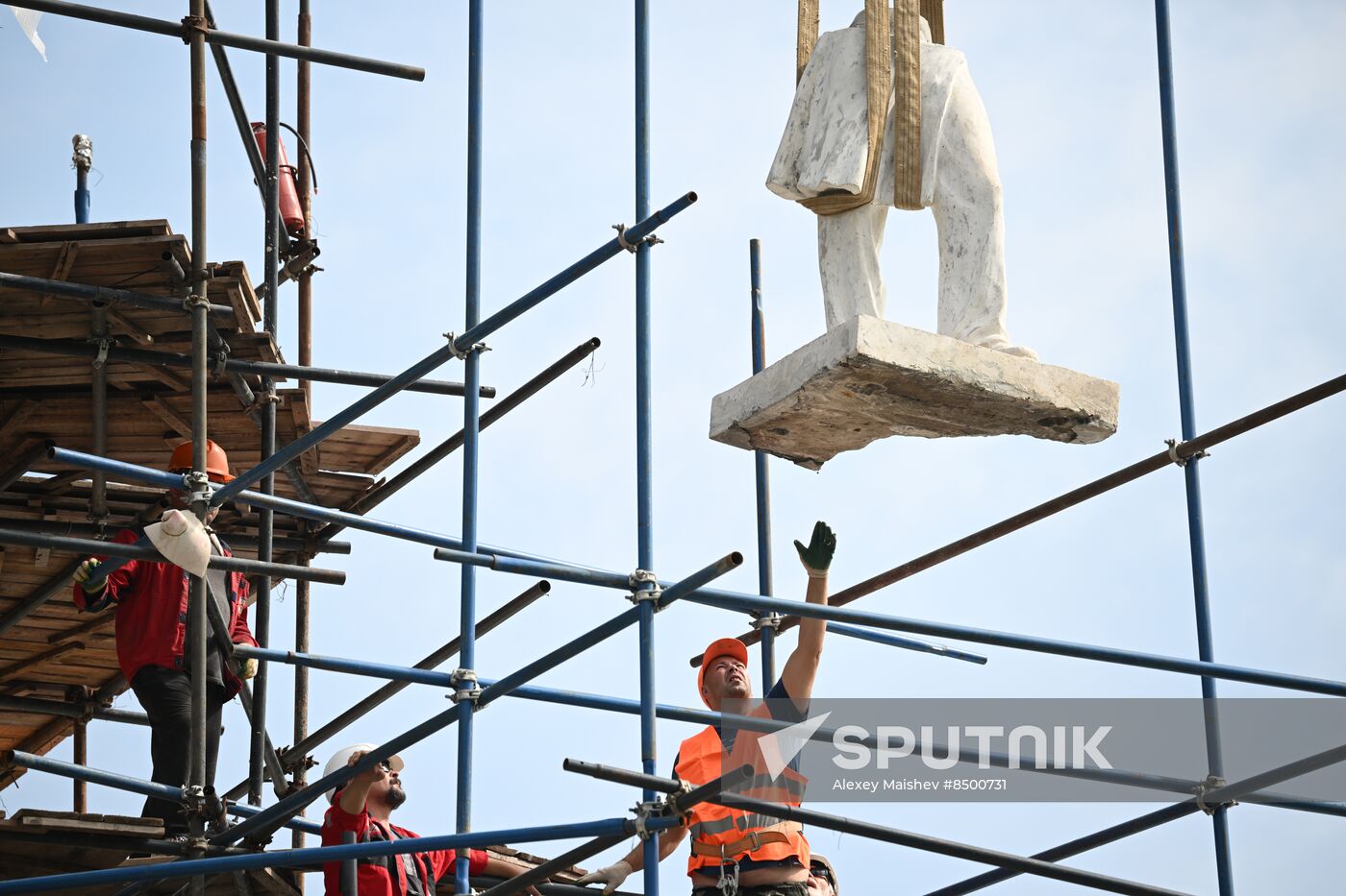 Russia Sculpture Restoration