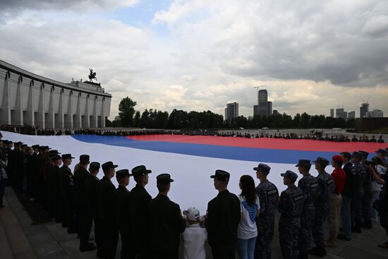 Russia National Flag Day