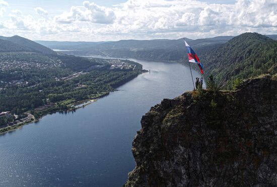 Russia National Flag Day