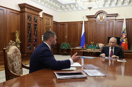 Russia Putin DPR