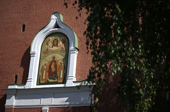 Russia Religion Kremlin Tower Icons