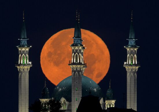 Russia Supermoon