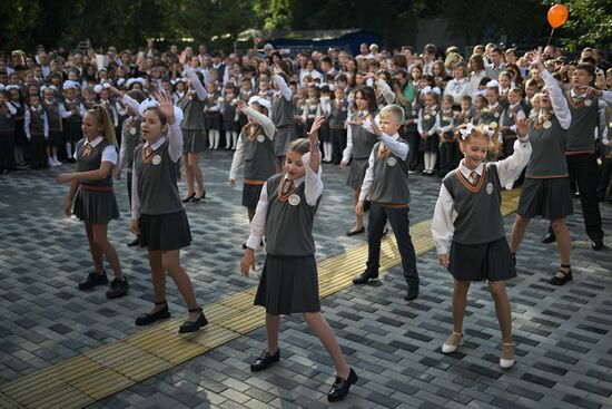 Russia New Academic Year Schools