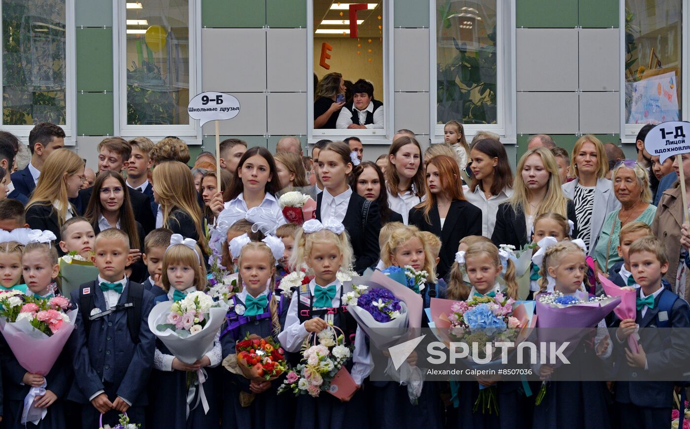 Russia New Academic Year Schools