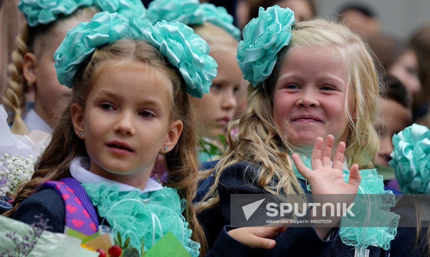 Russia New Academic Year Schools