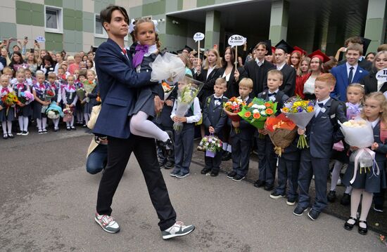 Russia New Academic Year Schools