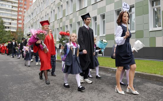 Russia New Academic Year Schools