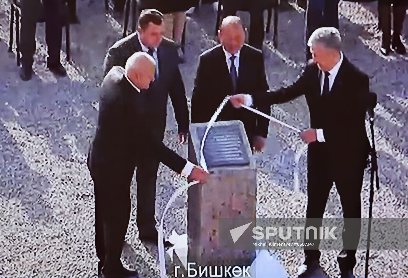 Russia Putin Kyrgyzstan Schools Construction